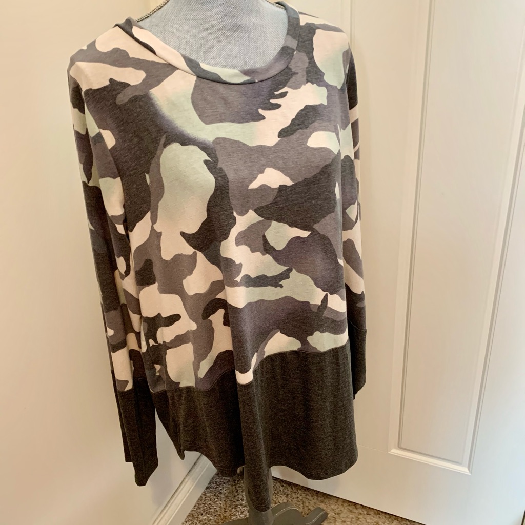 Bnwt Sew In Love Brand Buttery Soft Feel Camo Top